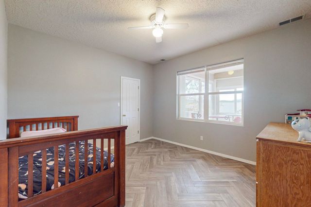 70 Snowflake Trail, Edgewood, NM 87015