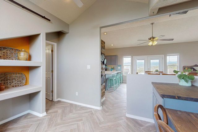 70 Snowflake Trail, Edgewood, NM 87015