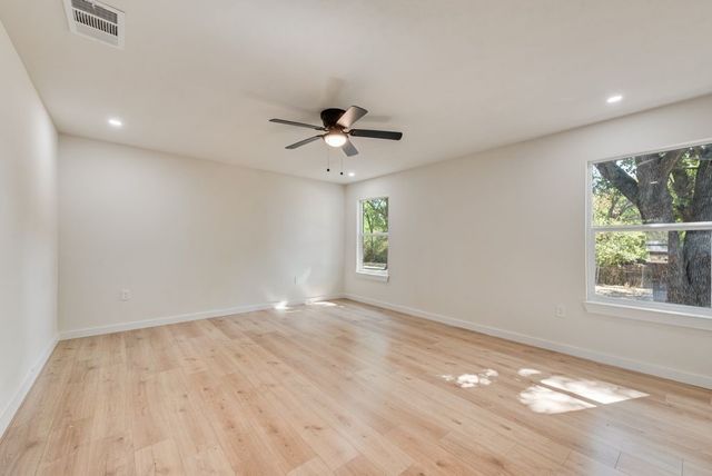 312 Calgary Road, Azle, TX 76020
