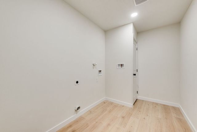 312 Calgary Road, Azle, TX 76020