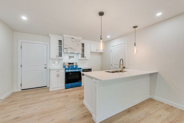 312 Calgary Road, Azle, TX 76020
