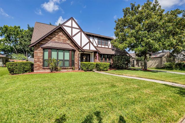 15178 Diana Lane, Houston, TX 77062
