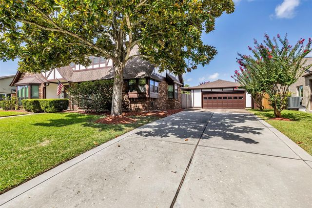 15178 Diana Lane, Houston, TX 77062