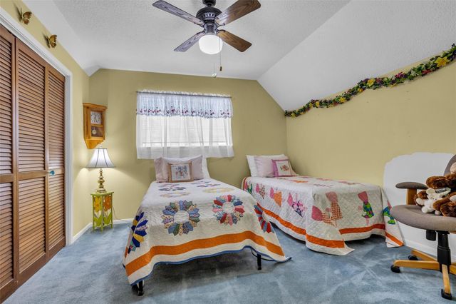 15178 Diana Lane, Houston, TX 77062