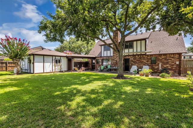 15178 Diana Lane, Houston, TX 77062