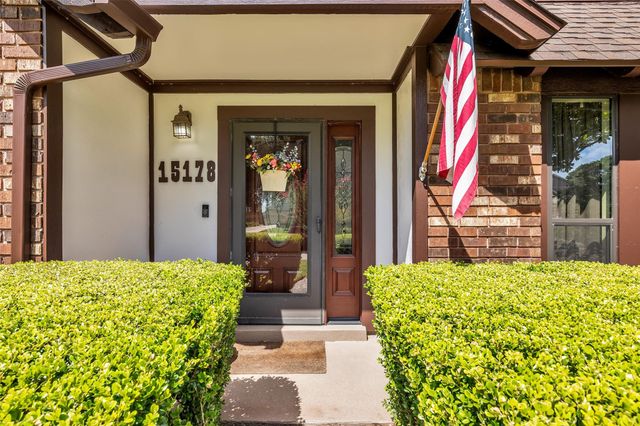 15178 Diana Lane, Houston, TX 77062