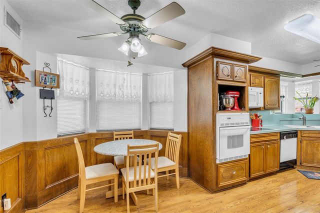 15178 Diana Lane, Houston, TX 77062