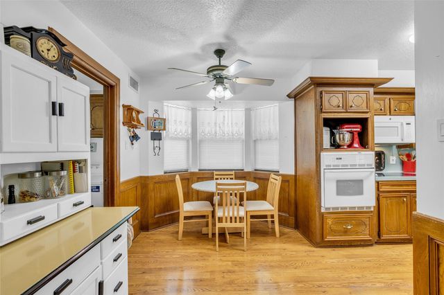 15178 Diana Lane, Houston, TX 77062