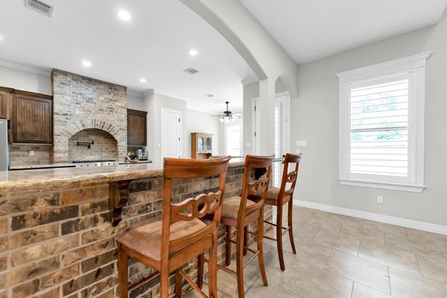 104 Clear Springs Drive, Conroe, TX 77356