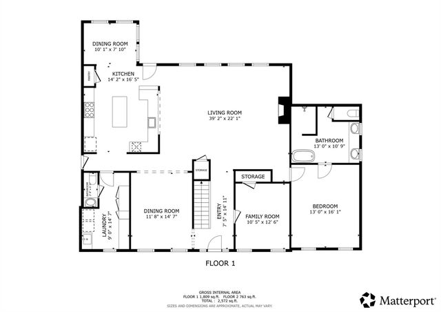 104 Clear Springs Drive, Conroe, TX 77356