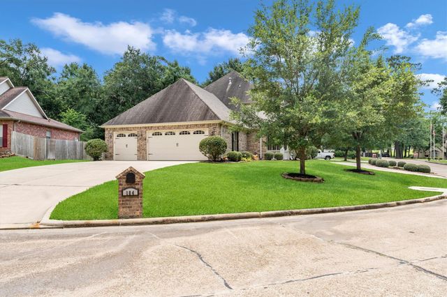104 Clear Springs Drive, Conroe, TX 77356