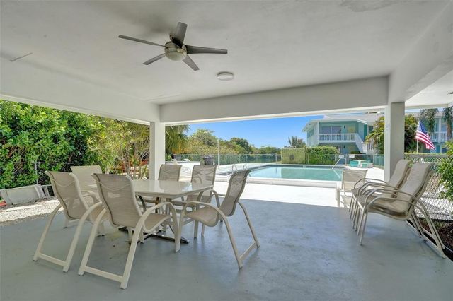 930 SE 9th Avenue 11, Pompano Beach, FL 33060
