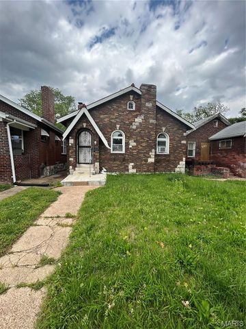 4819 Bessie Avenue, St Louis, MO 63115