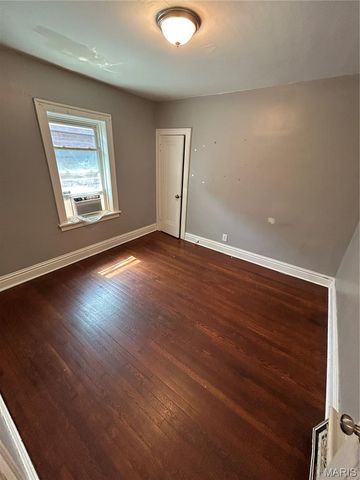 4819 Bessie Avenue, St Louis, MO 63115