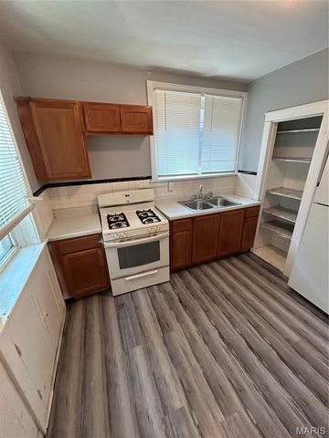 4819 Bessie Avenue, St Louis, MO 63115