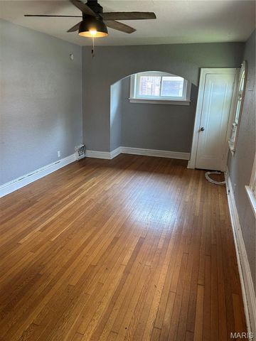4819 Bessie Avenue, St Louis, MO 63115