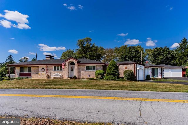 127 OAK PARK CIR, Harrisburg, PA 17109