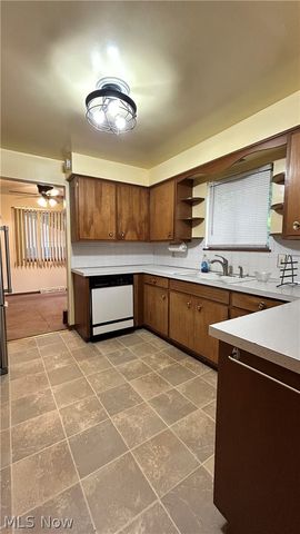 1563 E 196th Street, Euclid, OH 44117