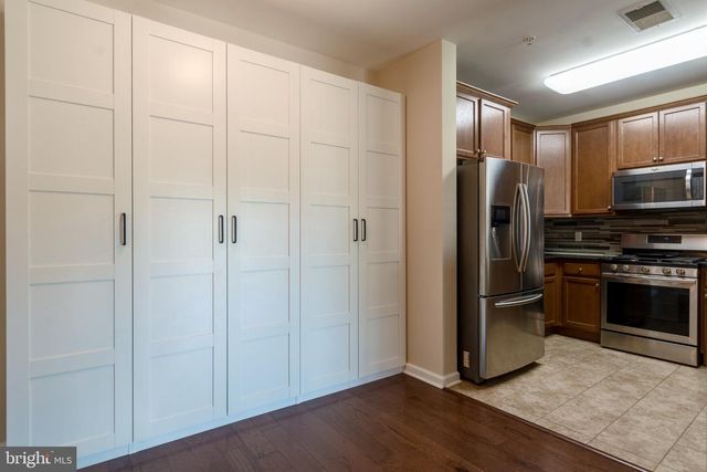 1128 HALIFAX PL, Trenton, NJ 08619