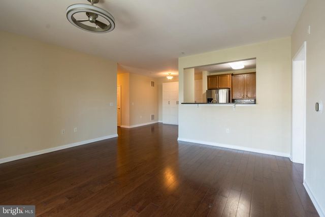 1128 HALIFAX PL, Trenton, NJ 08619