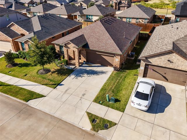 10121 Burtrum Drive, Fort Worth, TX 76177