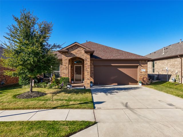 10121 Burtrum Drive, Fort Worth, TX 76177