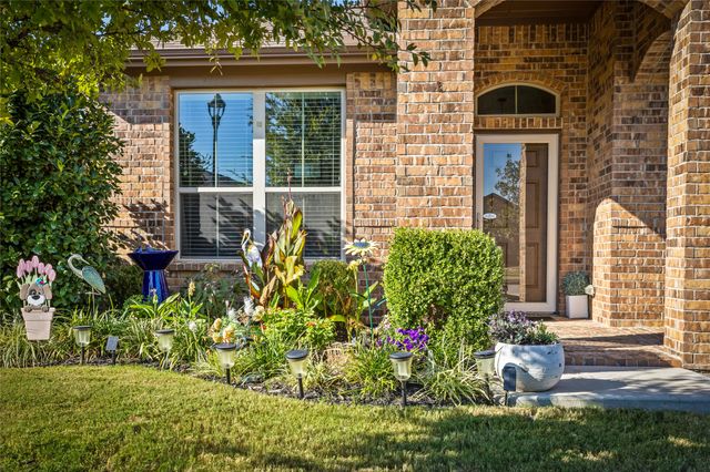 10121 Burtrum Drive, Fort Worth, TX 76177