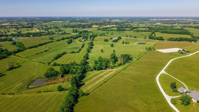 2083 Clintonville Road, Paris, KY 40361