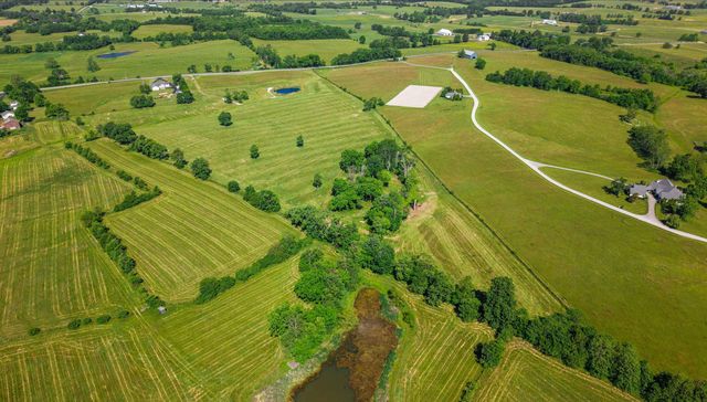 2083 Clintonville Road, Paris, KY 40361