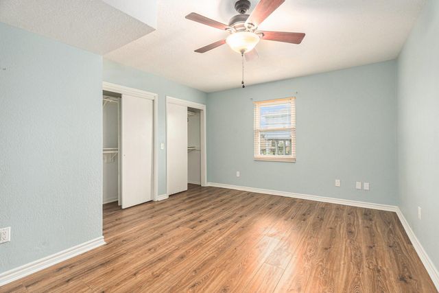 658 Warsaw Street, Bayou Vista, TX 77563