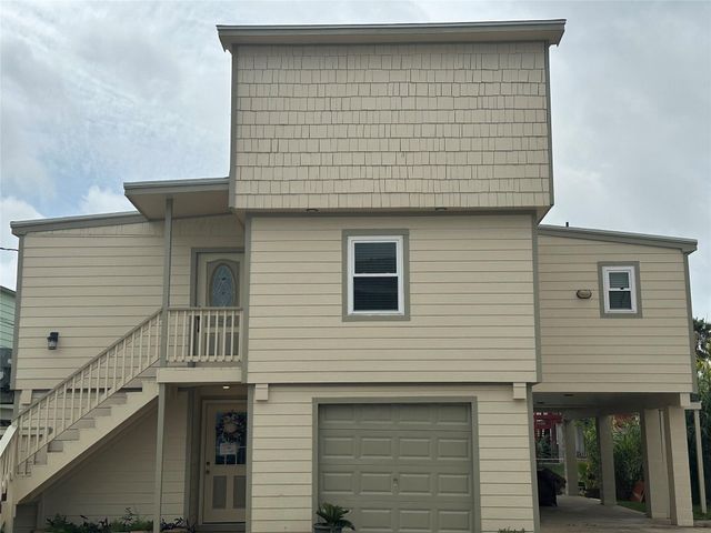 658 Warsaw Street, Bayou Vista, TX 77563