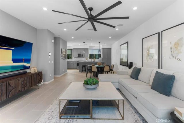 203 Placemark, Irvine, CA 92614