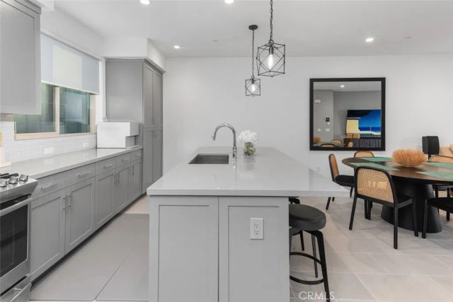 203 Placemark, Irvine, CA 92614