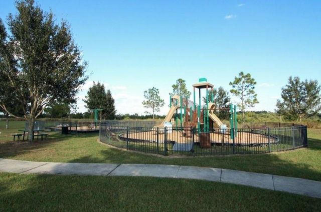 439 HAMMERSTONE AVENUE, Haines City, FL 33844