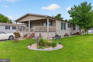 186 GOLDCREST CIR, Gettysburg, PA 17325