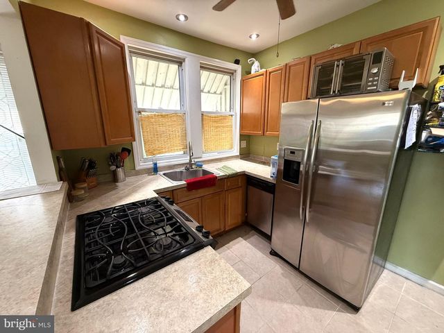 1731 W RIVER DR, Pennsauken, NJ 08110