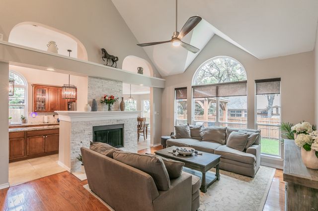 3903 Abbermare Court, Arlington, TX 76001