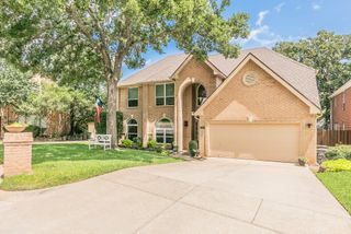 3903 Abbermare Court, Arlington, TX 76001