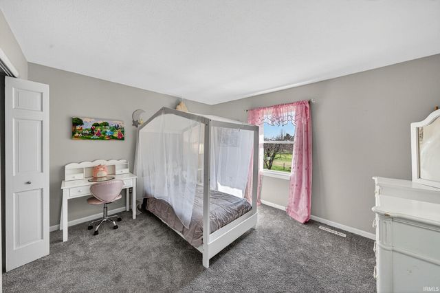 15460 Durham Way, Granger, IN 46530