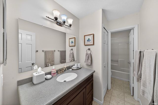 15460 Durham Way, Granger, IN 46530