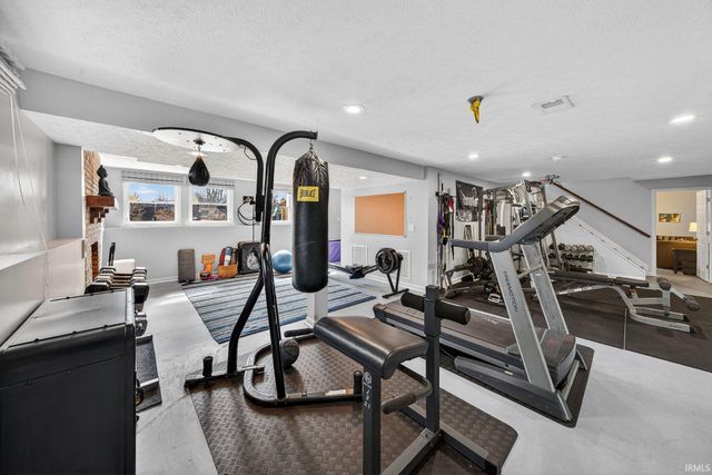 15460 Durham Way, Granger, IN 46530