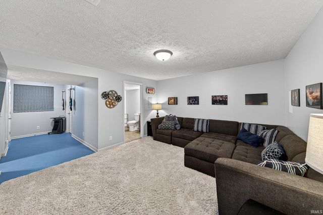 15460 Durham Way, Granger, IN 46530