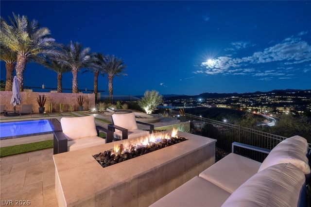 99 Rezzonico Drive, Henderson, NV 89011