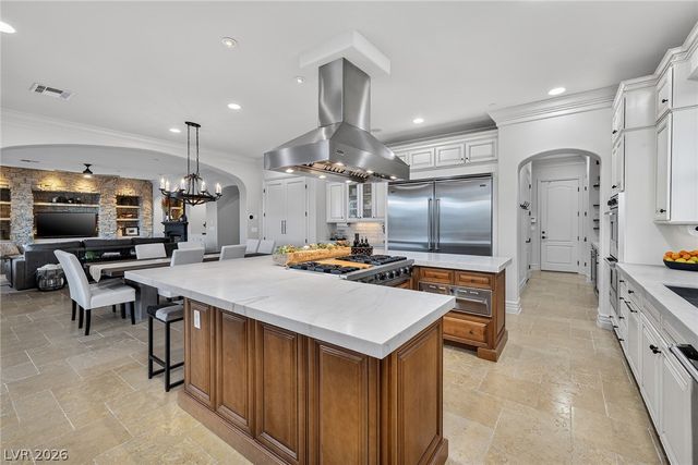 99 Rezzonico Drive, Henderson, NV 89011