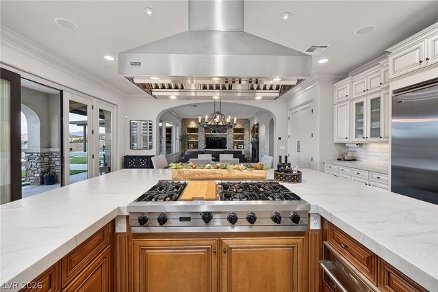 99 Rezzonico Drive, Henderson, NV 89011