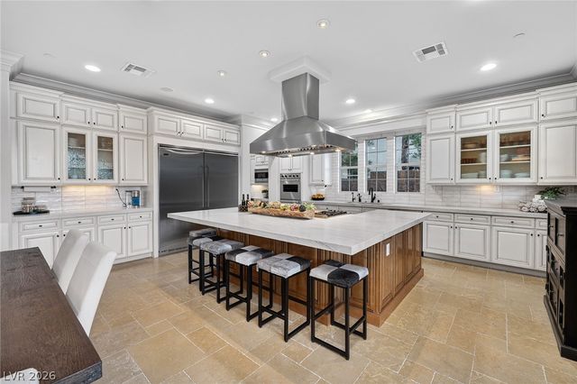 99 Rezzonico Drive, Henderson, NV 89011