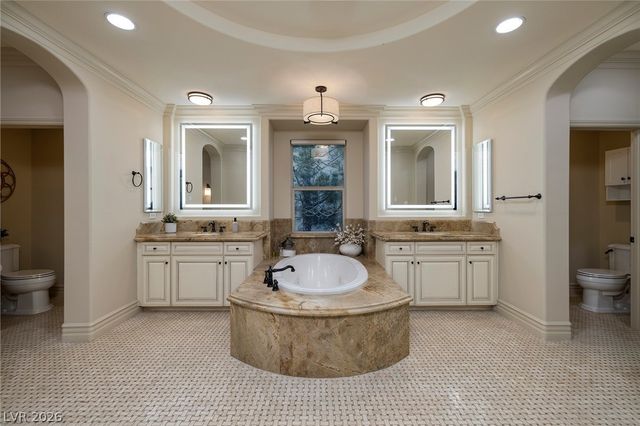 99 Rezzonico Drive, Henderson, NV 89011