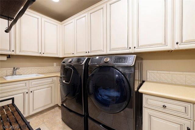 99 Rezzonico Drive, Henderson, NV 89011