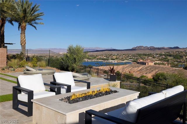 99 Rezzonico Drive, Henderson, NV 89011