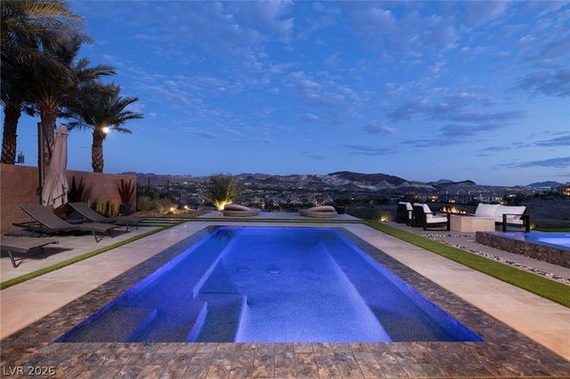 99 Rezzonico Drive, Henderson, NV 89011
